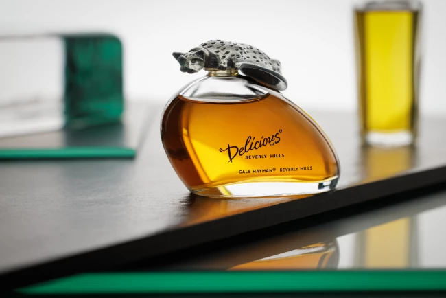 Kreative Still Life Fotografie von Flakons